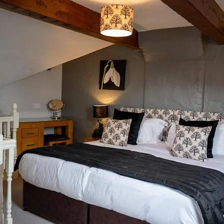 Gill Cottage, Castle Carrock, Characterful For Romantic Break With Hot Tub And 2 Dogs Welcome * Castle Carrock