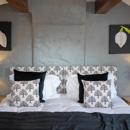 Gill Cottage, Castle Carrock, Characterful For Romantic Break With Hot Tub And 2 Dogs Welcome * Castle Carrock